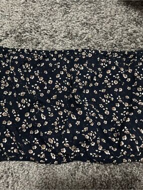 Women's Navy Floral Crop Top with Smocked Hem